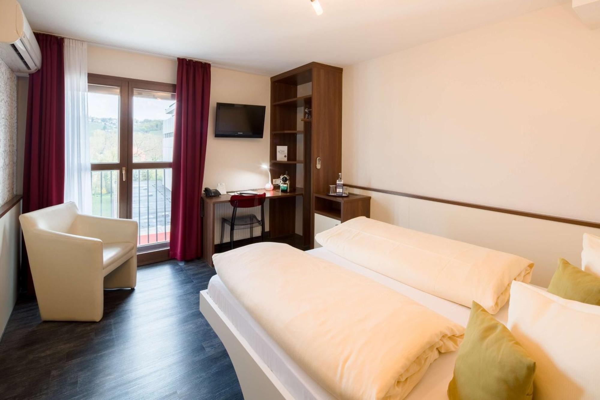 Best Western Hotel Wuerzburg-Sued Екстер'єр фото