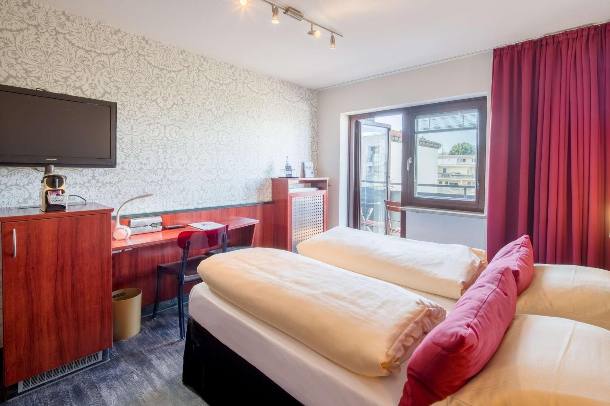 Best Western Hotel Wuerzburg-Sued Екстер'єр фото