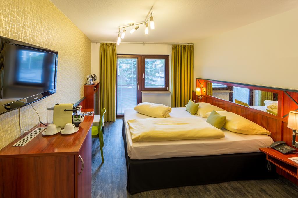 Best Western Hotel Wuerzburg-Sued Екстер'єр фото
